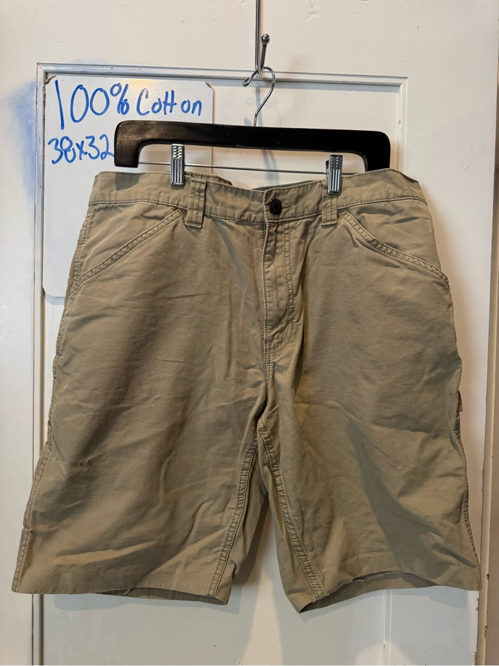Men's Cargo Cotton Shorts in Tan